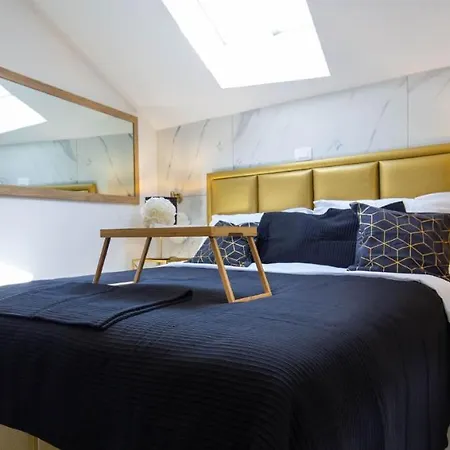 Hrpina Heritage House Pensión *