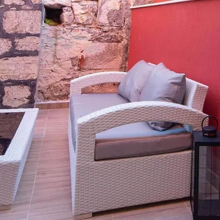 Πανσιόν Hrpina Heritage House