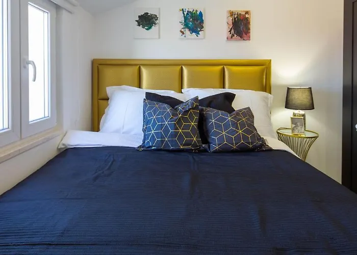 Hrpina Heritage House Макарська