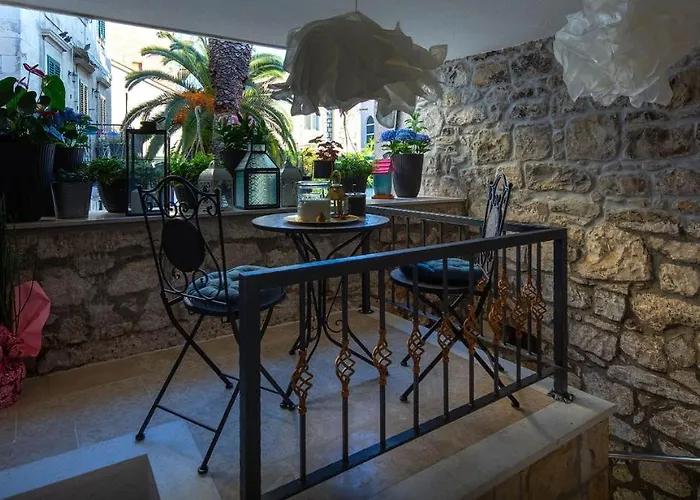 Konukevi Hrpina Heritage House Makarska