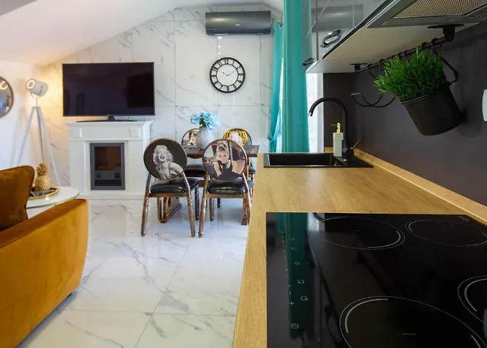 Hrpina Heritage House * Makarska