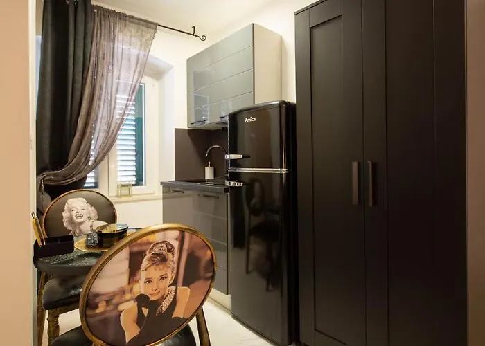 Hrpina Heritage House * Makarska