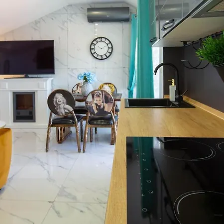 Hrpina Heritage House * Makarska