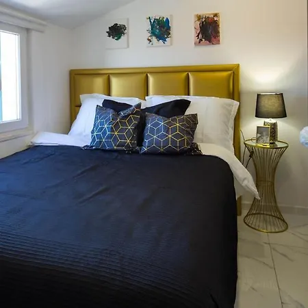 Hrpina Heritage House * Makarska