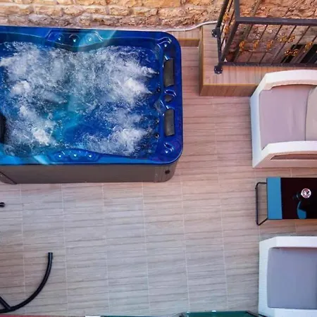 Hrpina Heritage House * Makarska